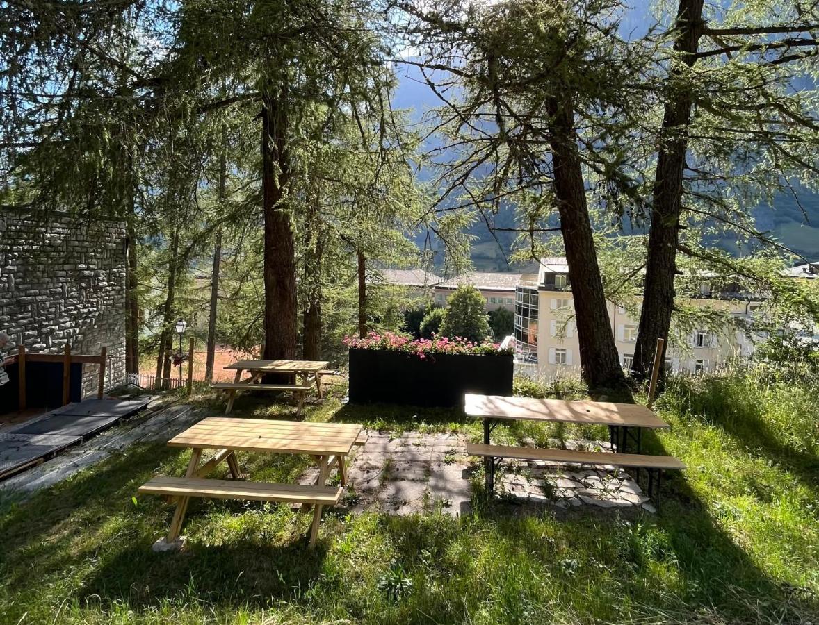 Center, Sauna, View - Haus Linaria Leukerbad Exterior foto